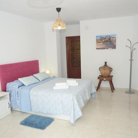 Habitacion Grande Con Terraza Privada, Malaga Centro Dış mekan fotoğraf