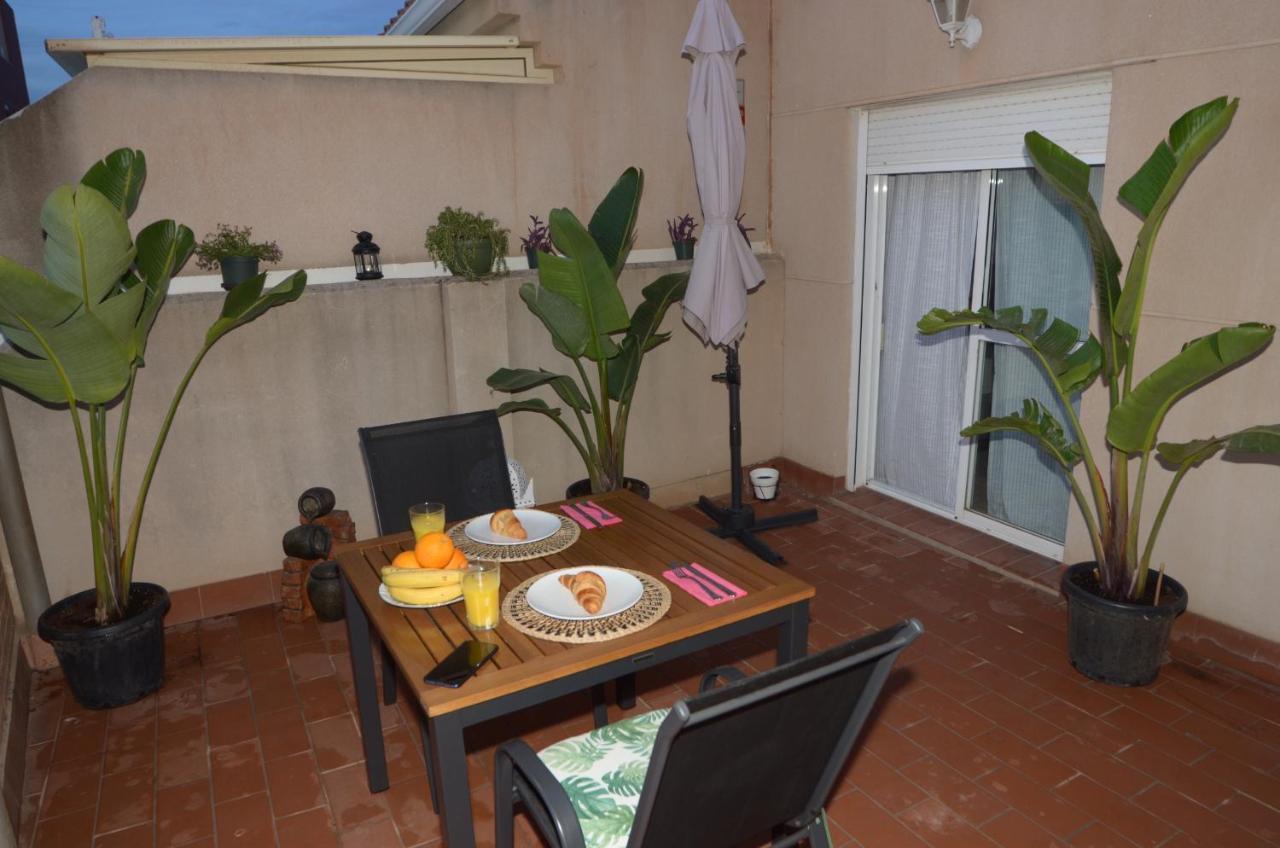 Habitacion Grande Con Terraza Privada, Malaga Centro Dış mekan fotoğraf